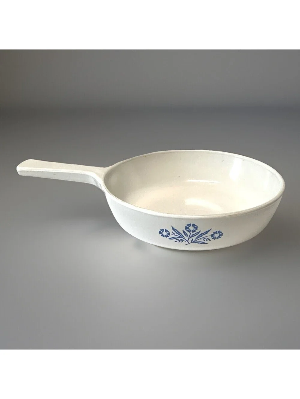 Vtg Corning Ware Blue Cornflower Skillet P-83-B and Pot P-82-B w/ Lids Exc Cond